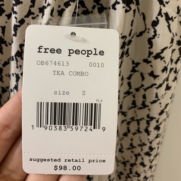 NWT Free People Top - Picture 3 of 4